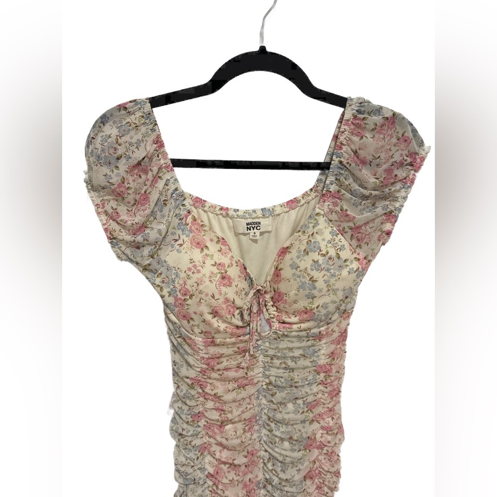 Madden NYC Ruched Mini Dress Floral Small EUC - Picture 2 of 8